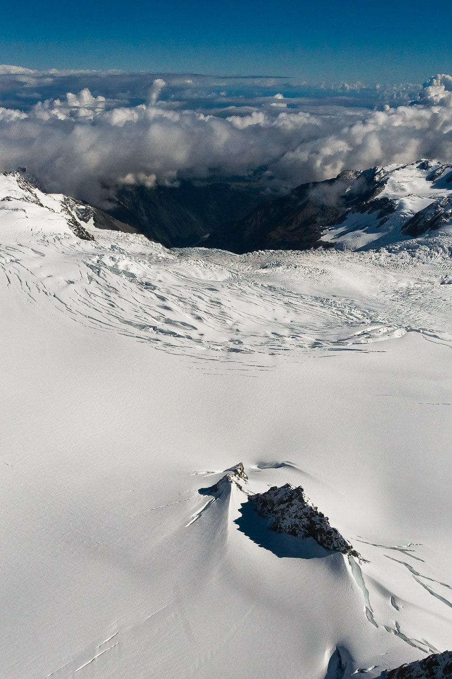 White grandeur: snow, ice, cloud